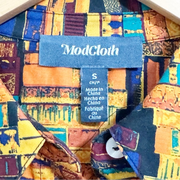 ModCloth Brighter Days Puff Sleeve Book Novelty Print Top Size Small - Picture 3 of 9